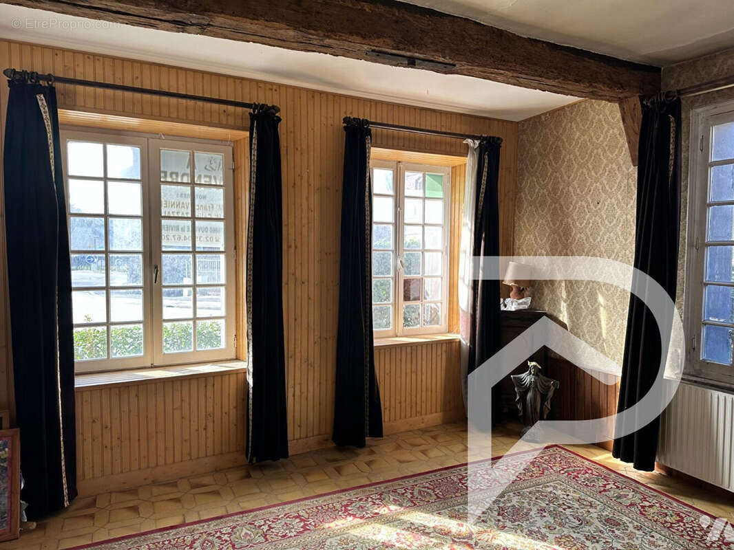 Maison à OUVILLE-LA-RIVIERE