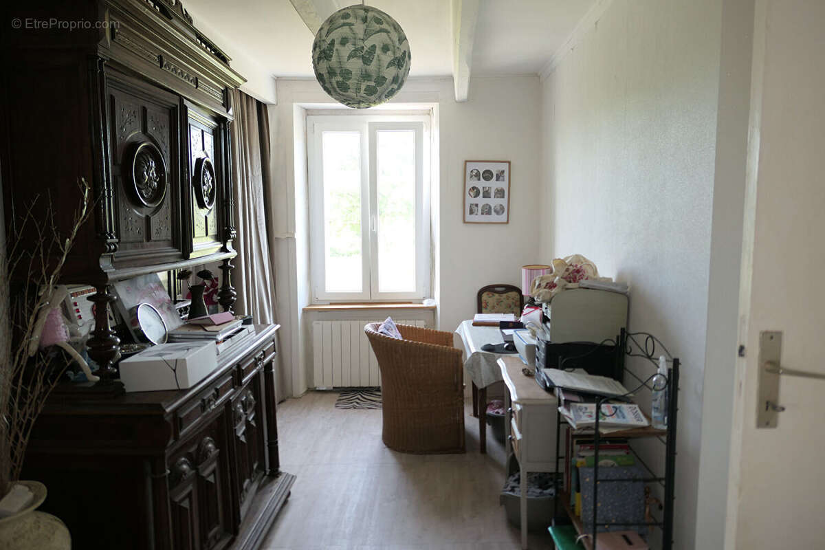 Maison à LE MESNIL-GILBERT