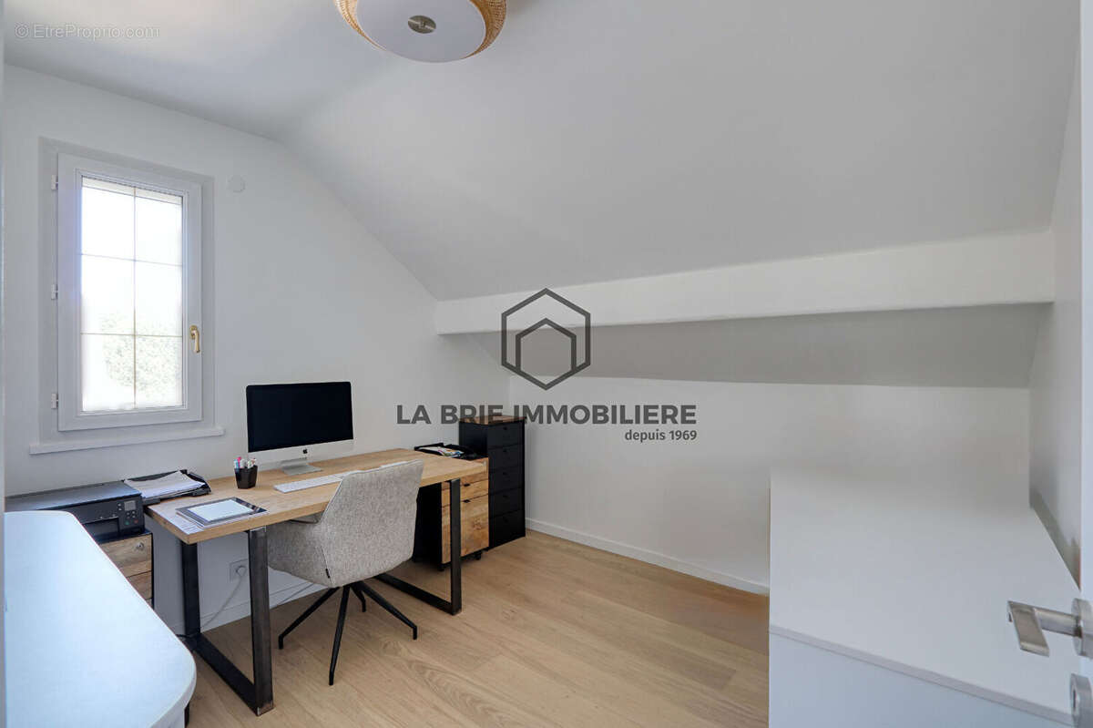 Maison à VILLECRESNES