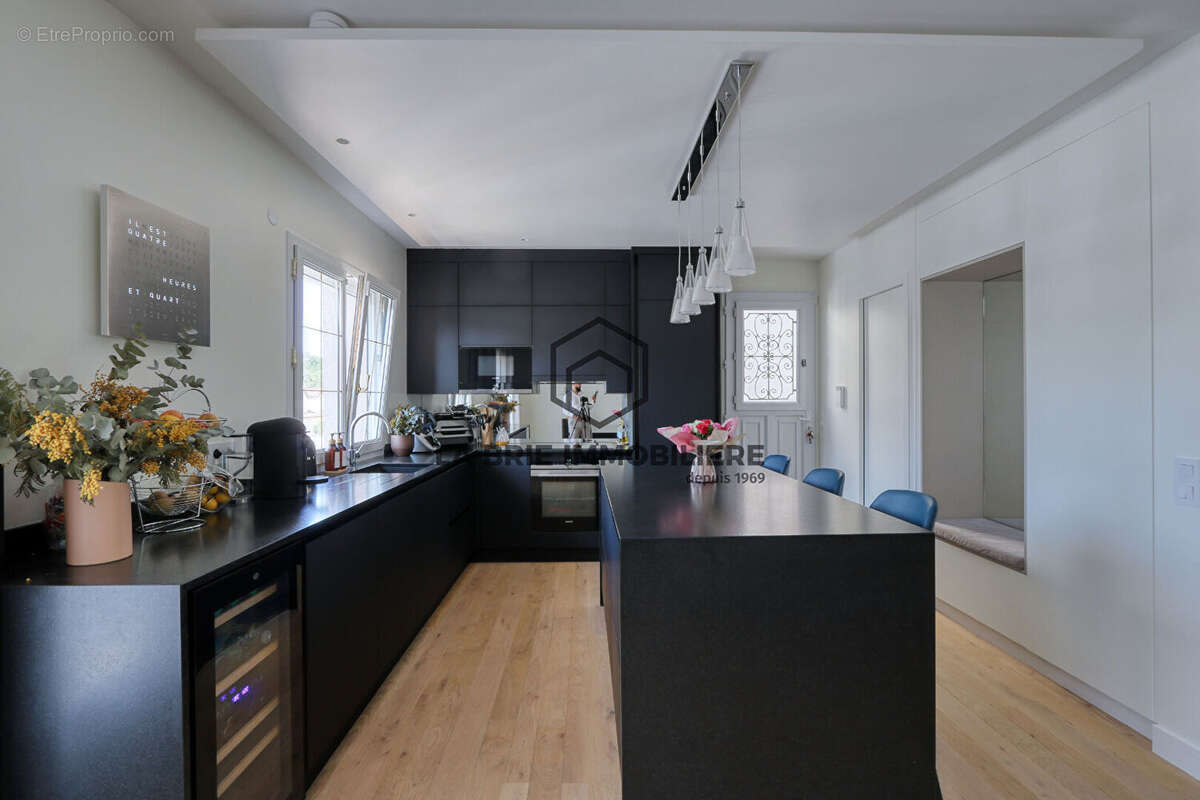 Maison à VILLECRESNES