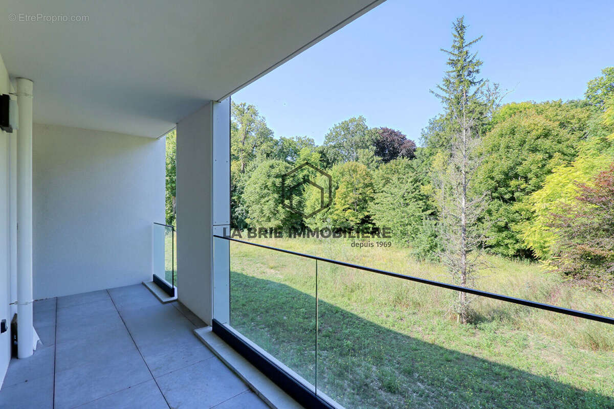 Appartement à RUBELLES