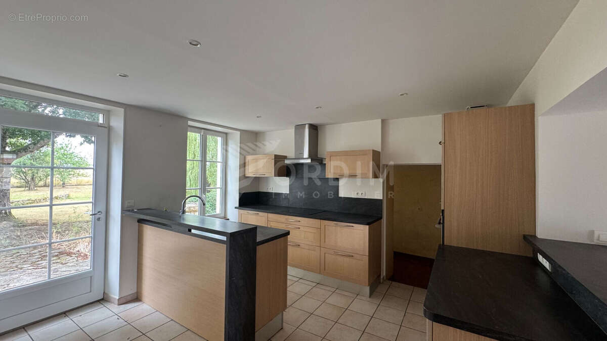 Maison à LA CHARITE-SUR-LOIRE