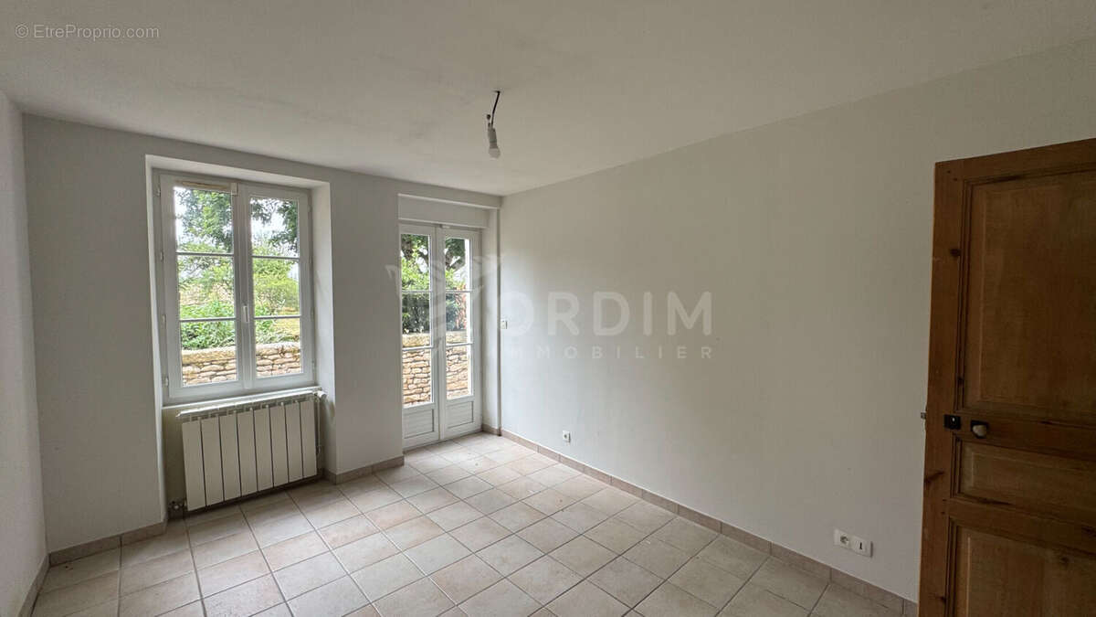 Maison à LA CHARITE-SUR-LOIRE