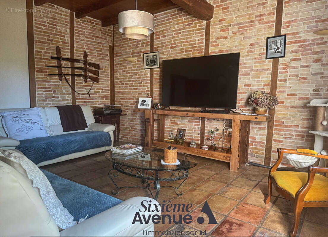 Maison à LA SAUZIERE-SAINT-JEAN