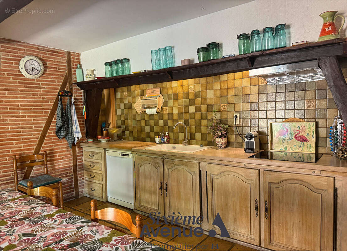 Maison à LA SAUZIERE-SAINT-JEAN