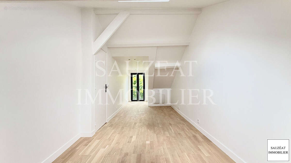 Appartement à CHATENAY-MALABRY