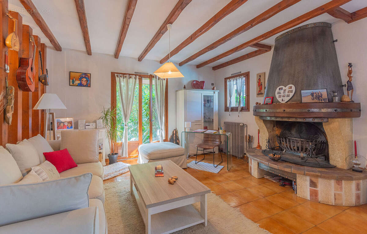 Maison à CARBON-BLANC