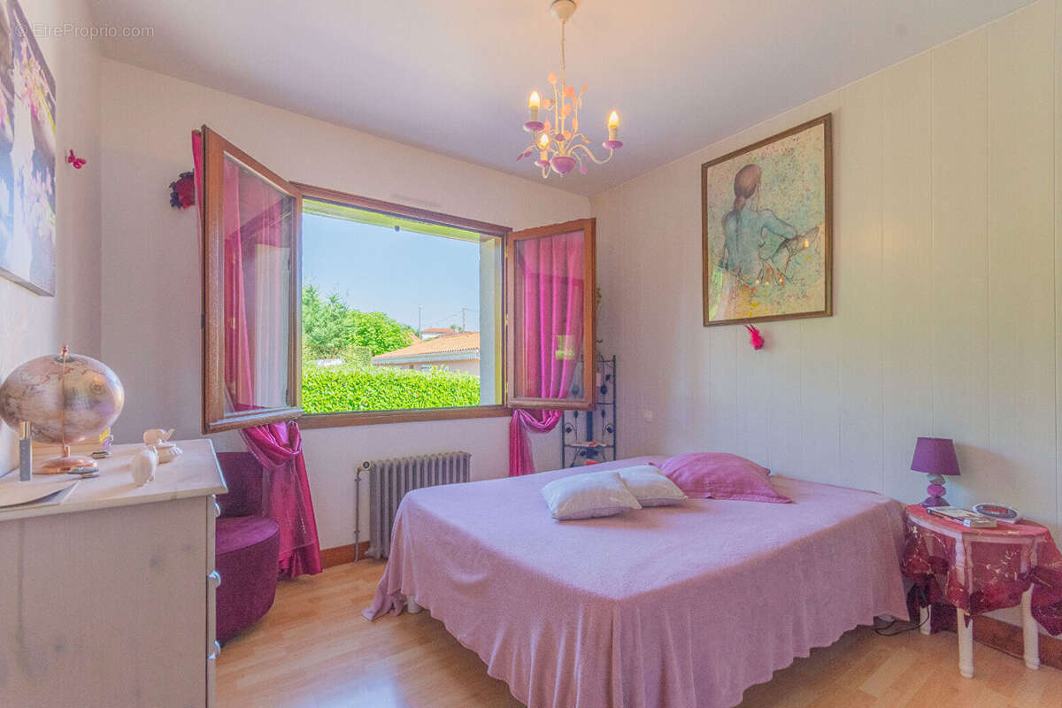 Maison à CARBON-BLANC