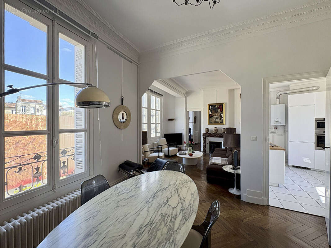 Appartement à BORDEAUX