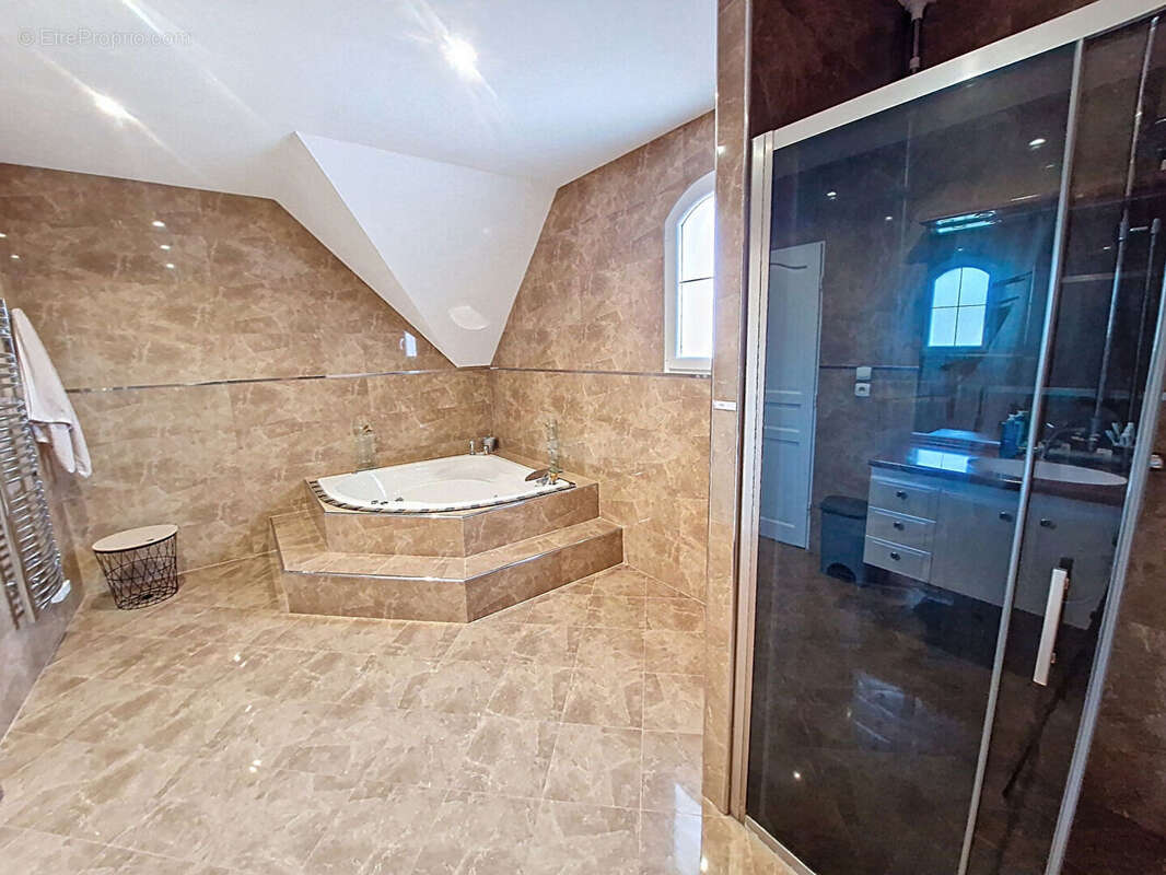 Maison à LYONS-LA-FORET