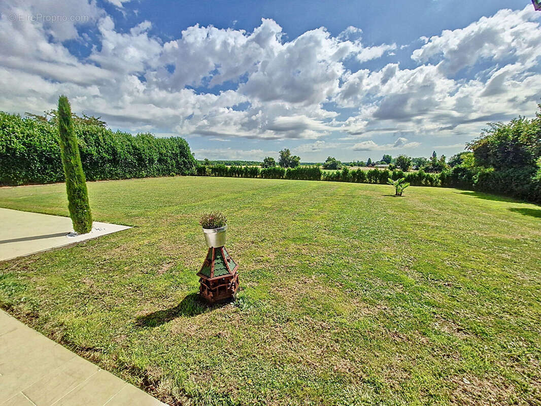 Maison à SAINT-CLAIR-SUR-EPTE