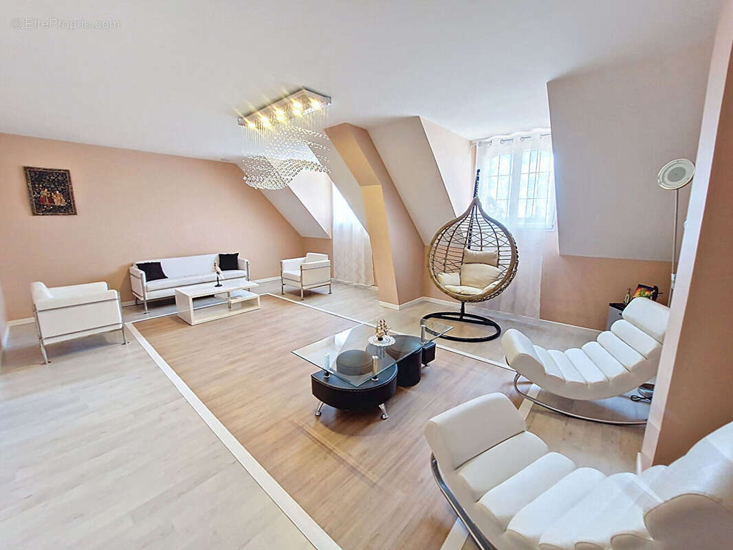 Maison à SAINT-CLAIR-SUR-EPTE