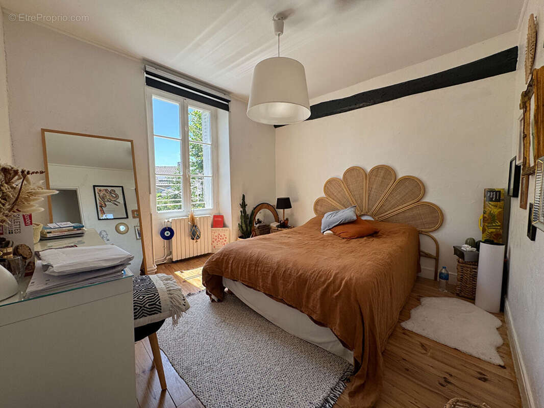 Maison à NEAUPHLE-LE-CHATEAU