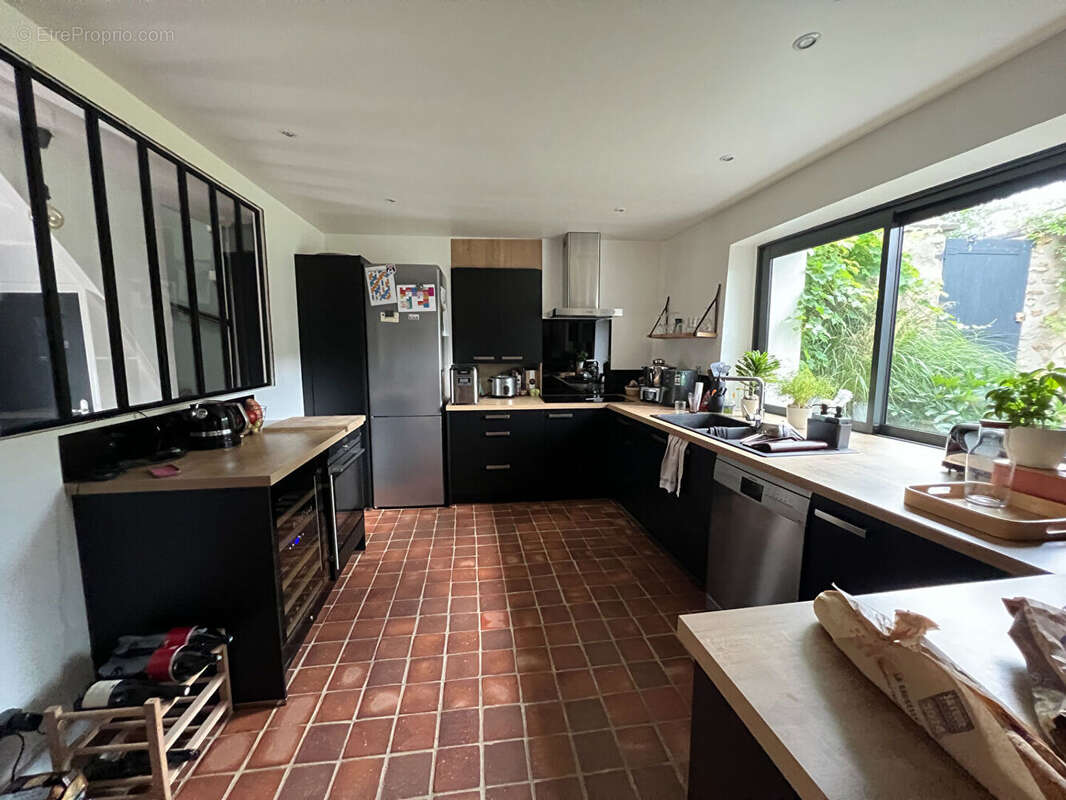 Maison à NEAUPHLE-LE-CHATEAU