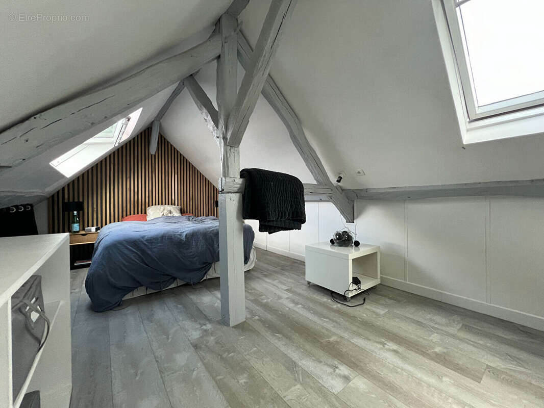 Maison à NEAUPHLE-LE-CHATEAU