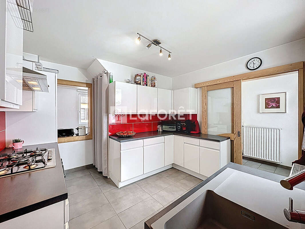 Commerce à OBERHOFFEN-SUR-MODER