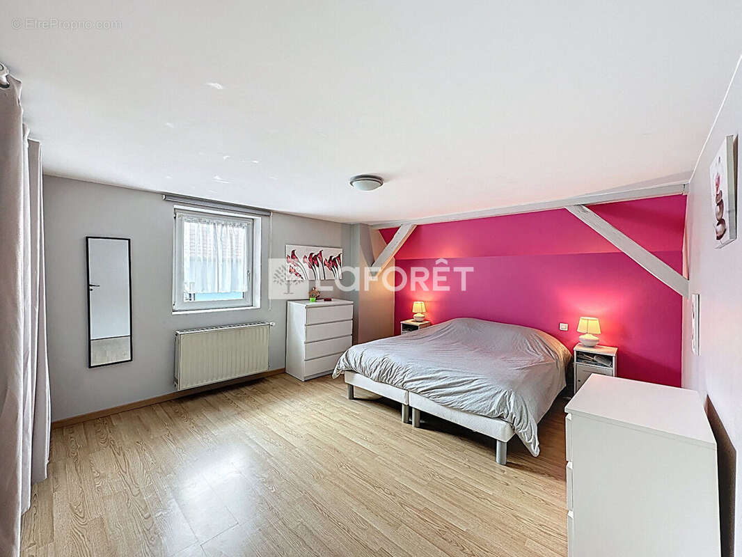 Commerce à OBERHOFFEN-SUR-MODER