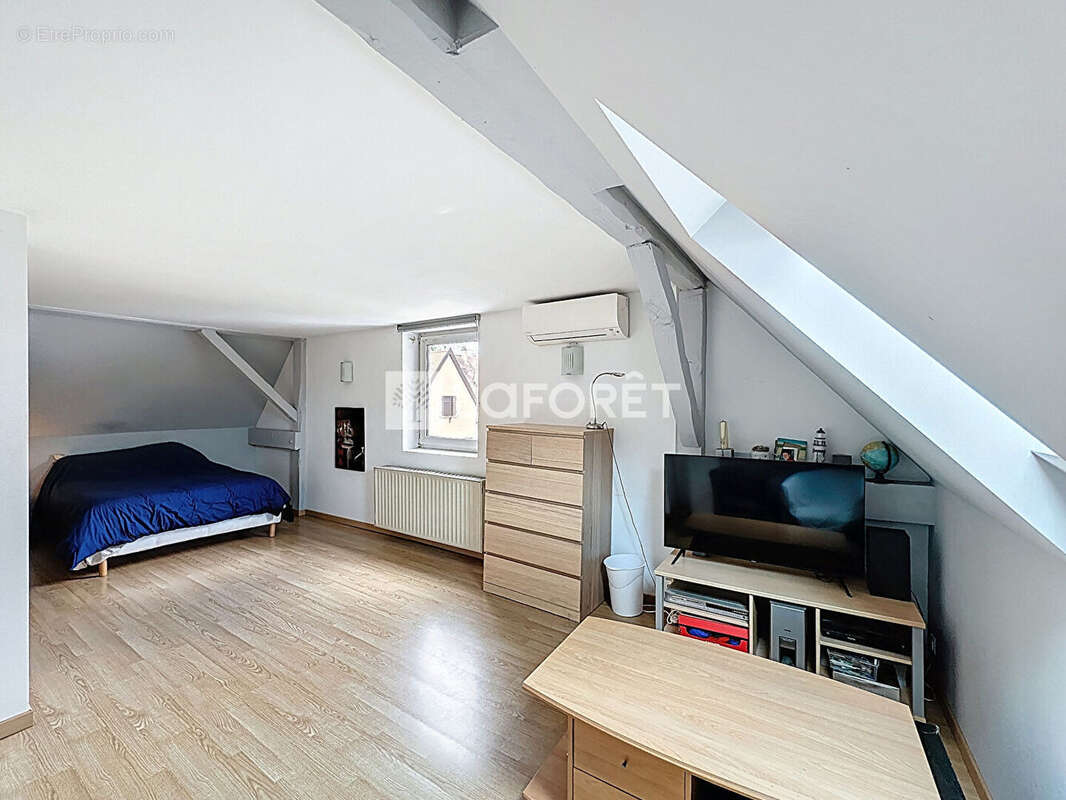 Commerce à OBERHOFFEN-SUR-MODER