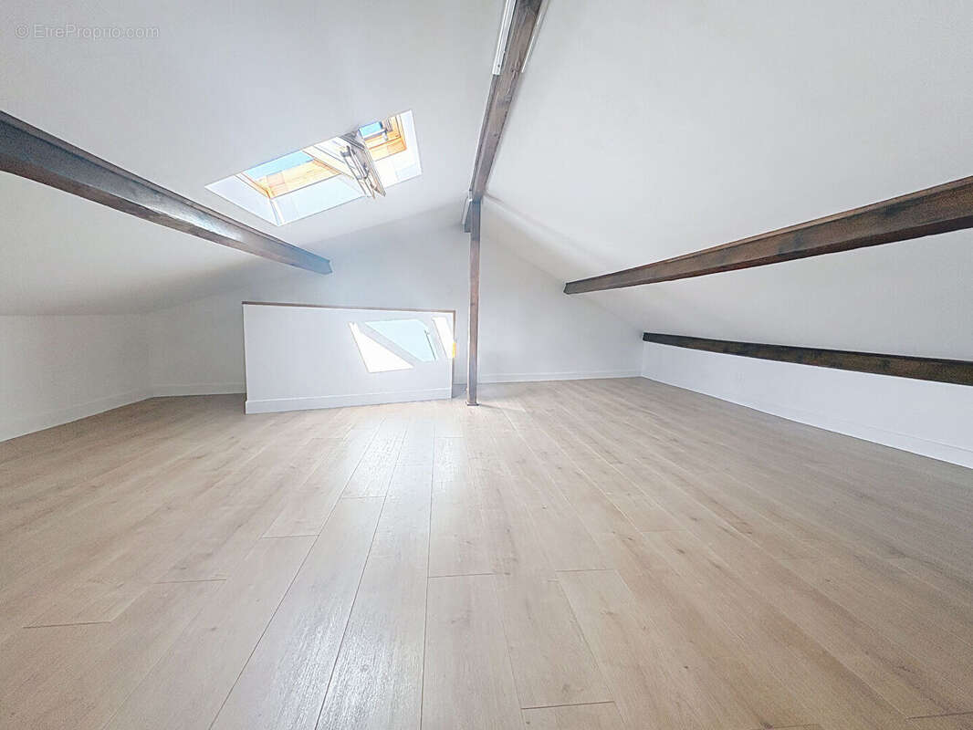 Appartement à ROMAINVILLE