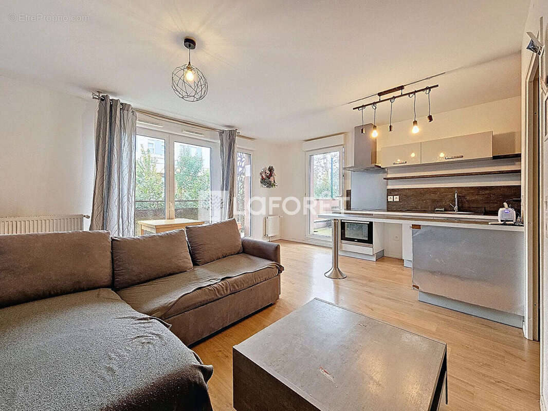Appartement à MOISSY-CRAMAYEL