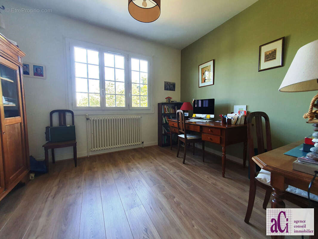 Maison à L&#039;HAY-LES-ROSES