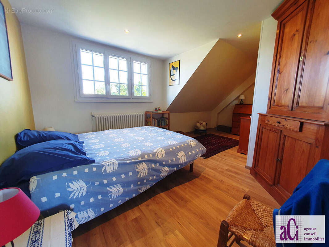 Maison à L&#039;HAY-LES-ROSES