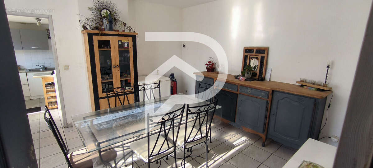 Maison à GOUZEAUCOURT