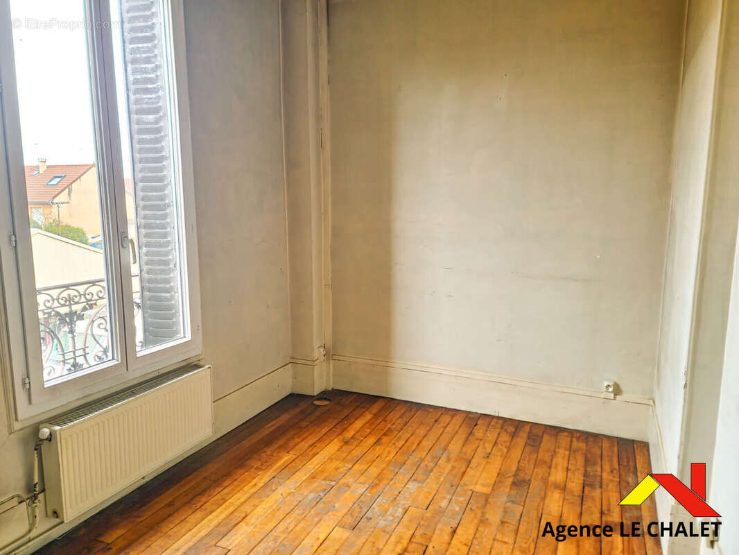 Maison à VILLENEUVE-LE-ROI