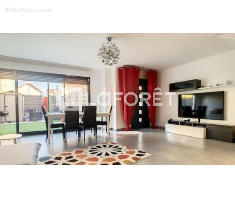 Maison à LE BLANC-MESNIL