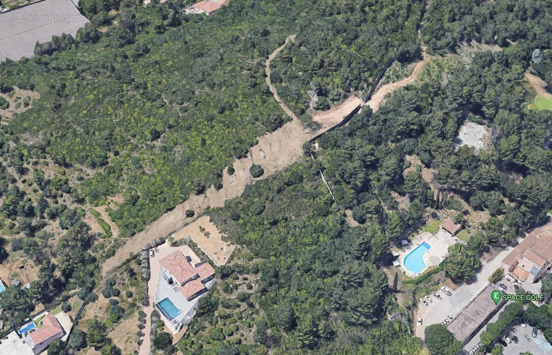 Terrain à MARSEILLE-11E