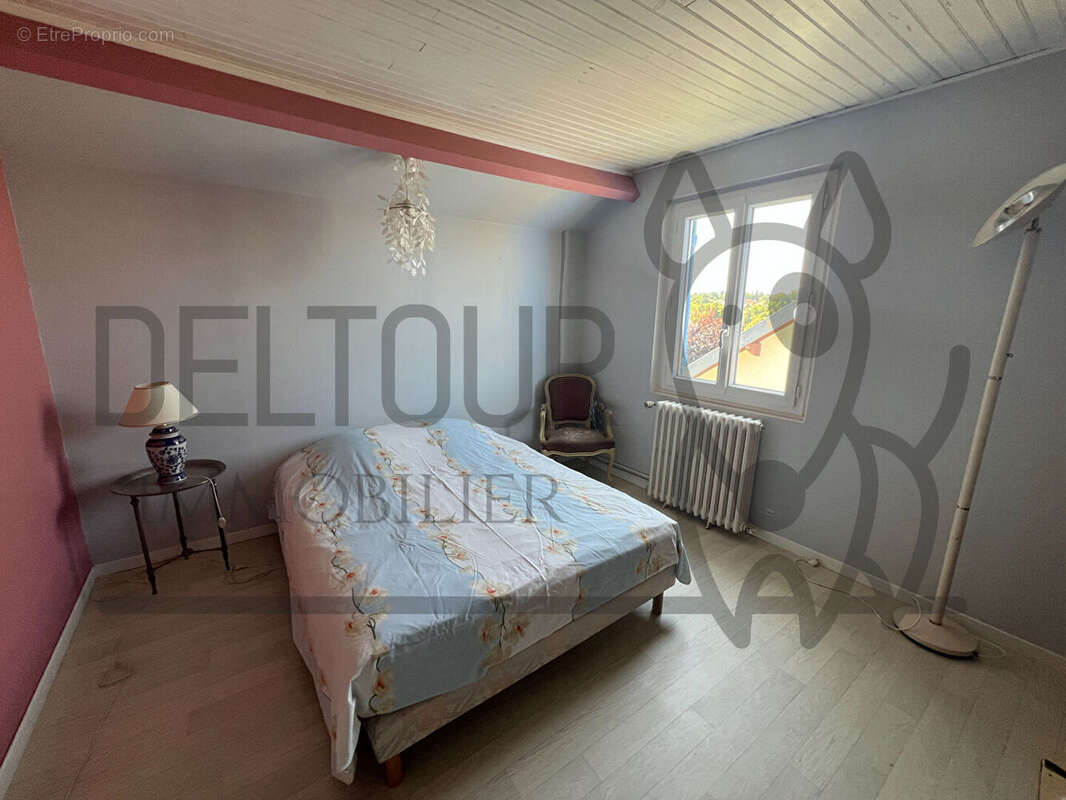 Maison à COULOMMIERS