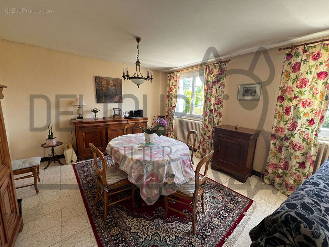 Maison à COULOMMIERS