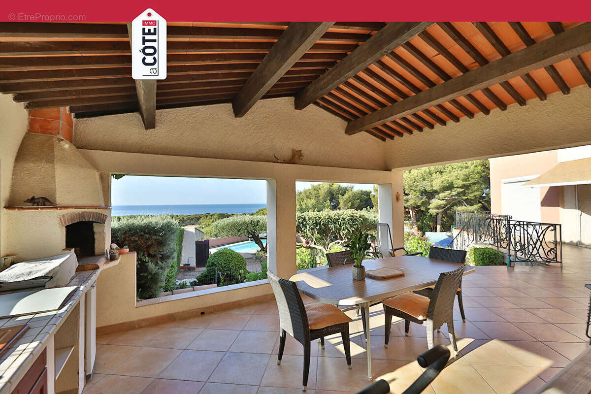 Maison à SAUSSET-LES-PINS