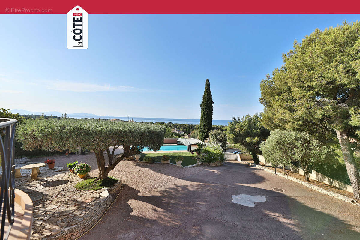 Maison à SAUSSET-LES-PINS