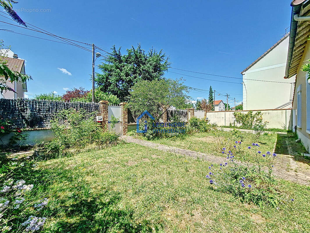 Maison à LE PLESSIS-BOUCHARD