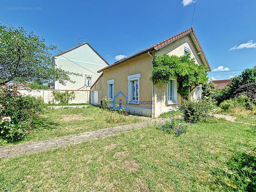 Maison à LE PLESSIS-BOUCHARD