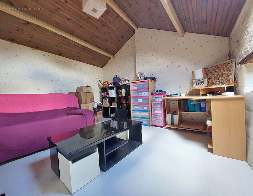 Maison à LA ROCHE-RIGAULT