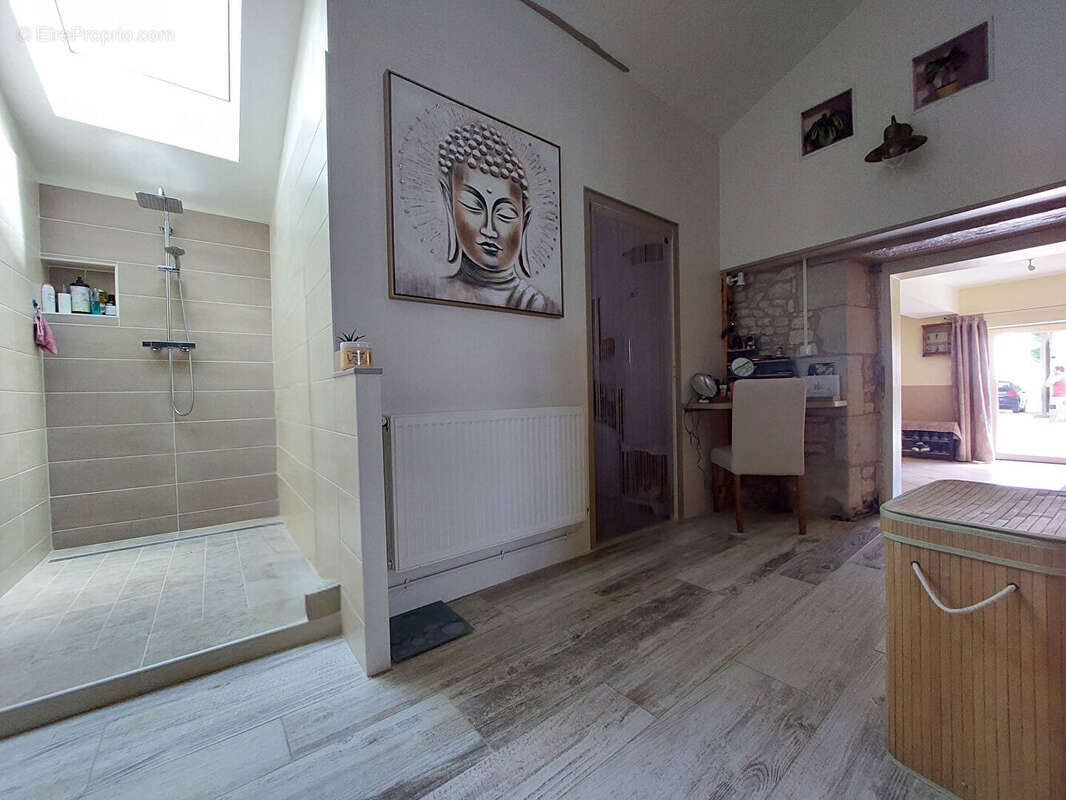 Maison à LA ROCHE-RIGAULT
