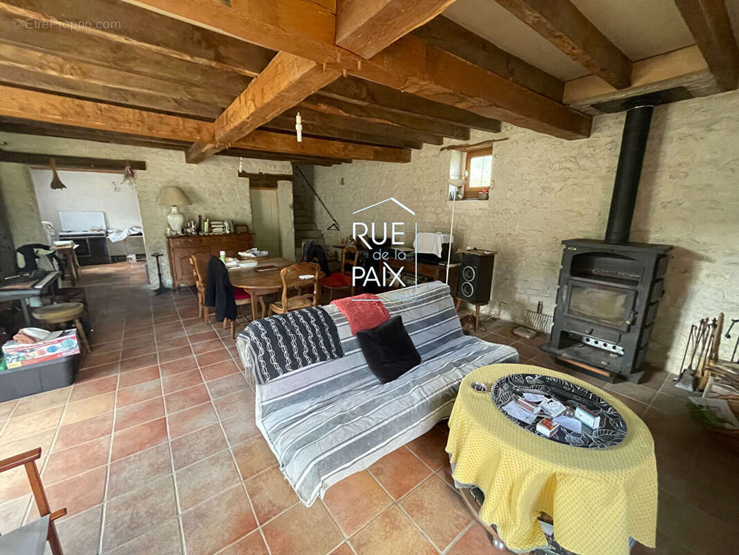 Maison à SAINT-GERVAIS-LES-TROIS-CLOCHERS