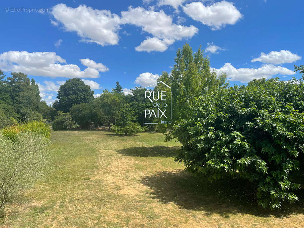 Maison à SAINT-GERVAIS-LES-TROIS-CLOCHERS