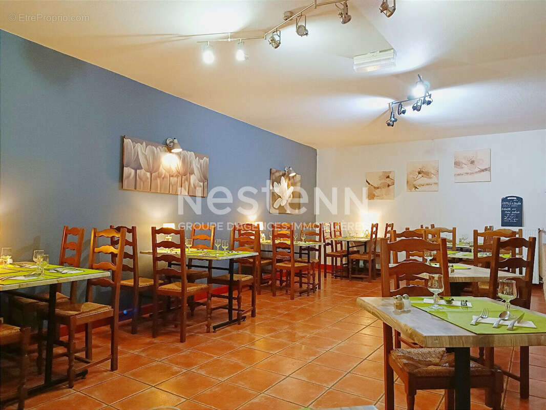 Commerce à SAINT-JEAN-DE-COLE