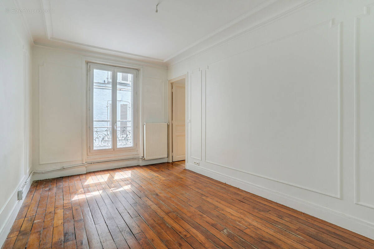 Appartement à PARIS-19E