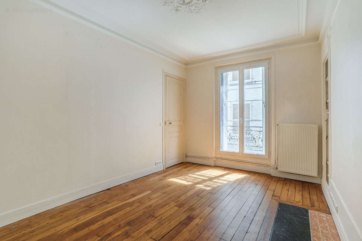 Appartement à PARIS-19E