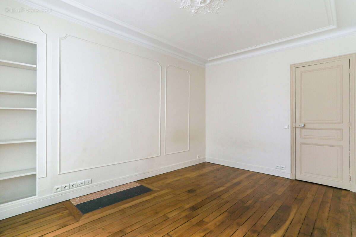 Appartement à PARIS-19E