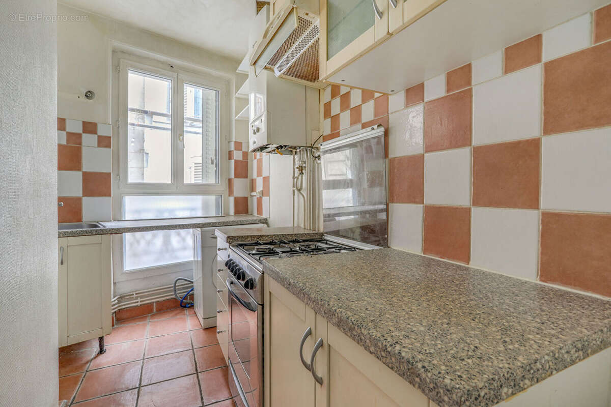 Appartement à PARIS-19E