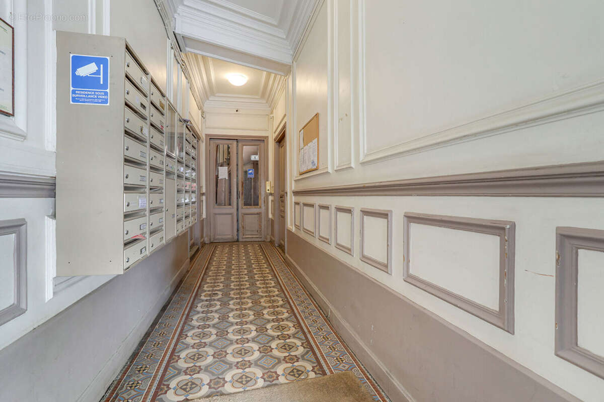 Appartement à PARIS-19E