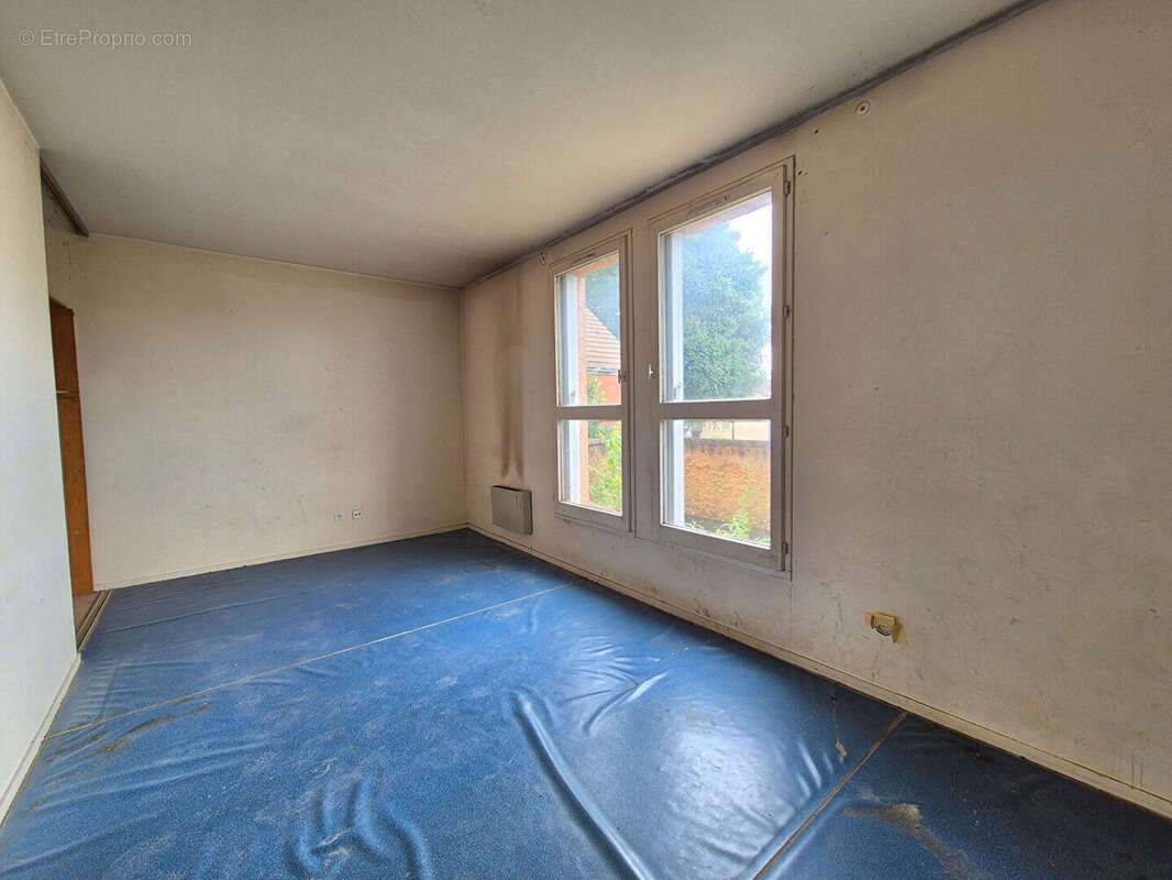 Maison à MONTIGNY-LE-BRETONNEUX