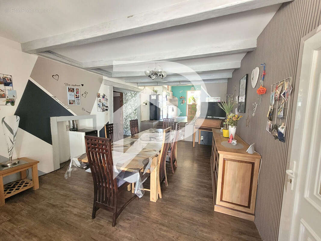 Maison à AUTREVILLE-SUR-LA-RENNE