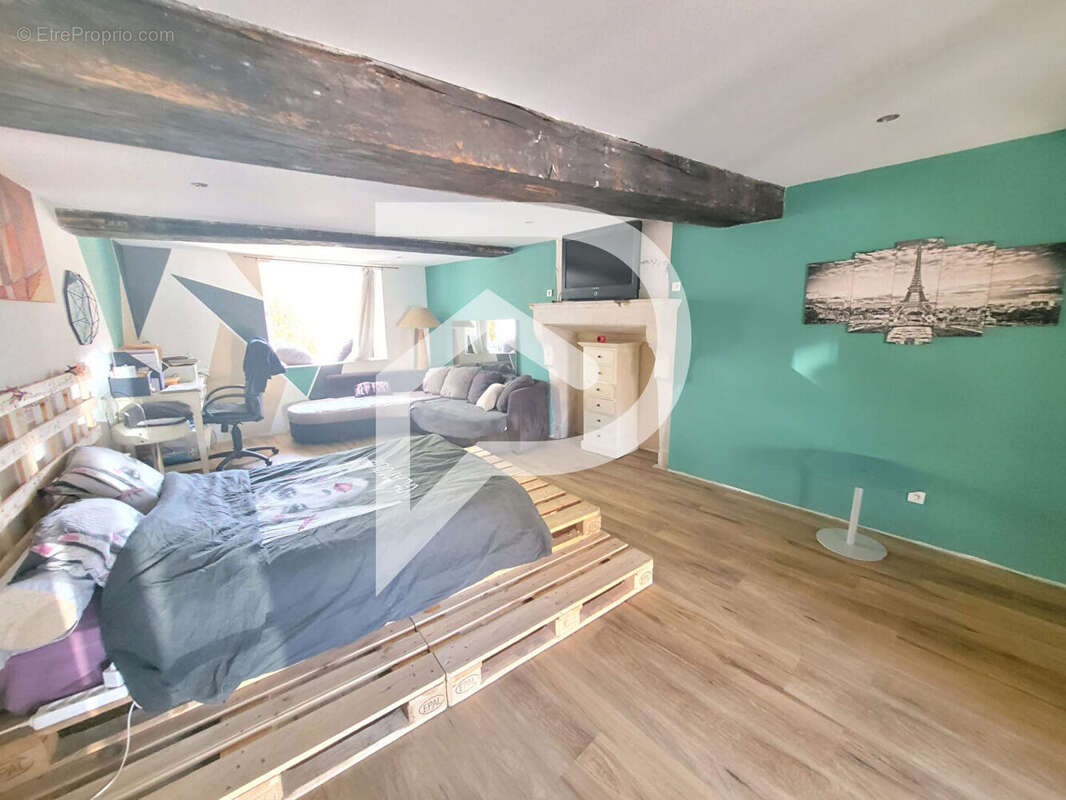 Maison à AUTREVILLE-SUR-LA-RENNE