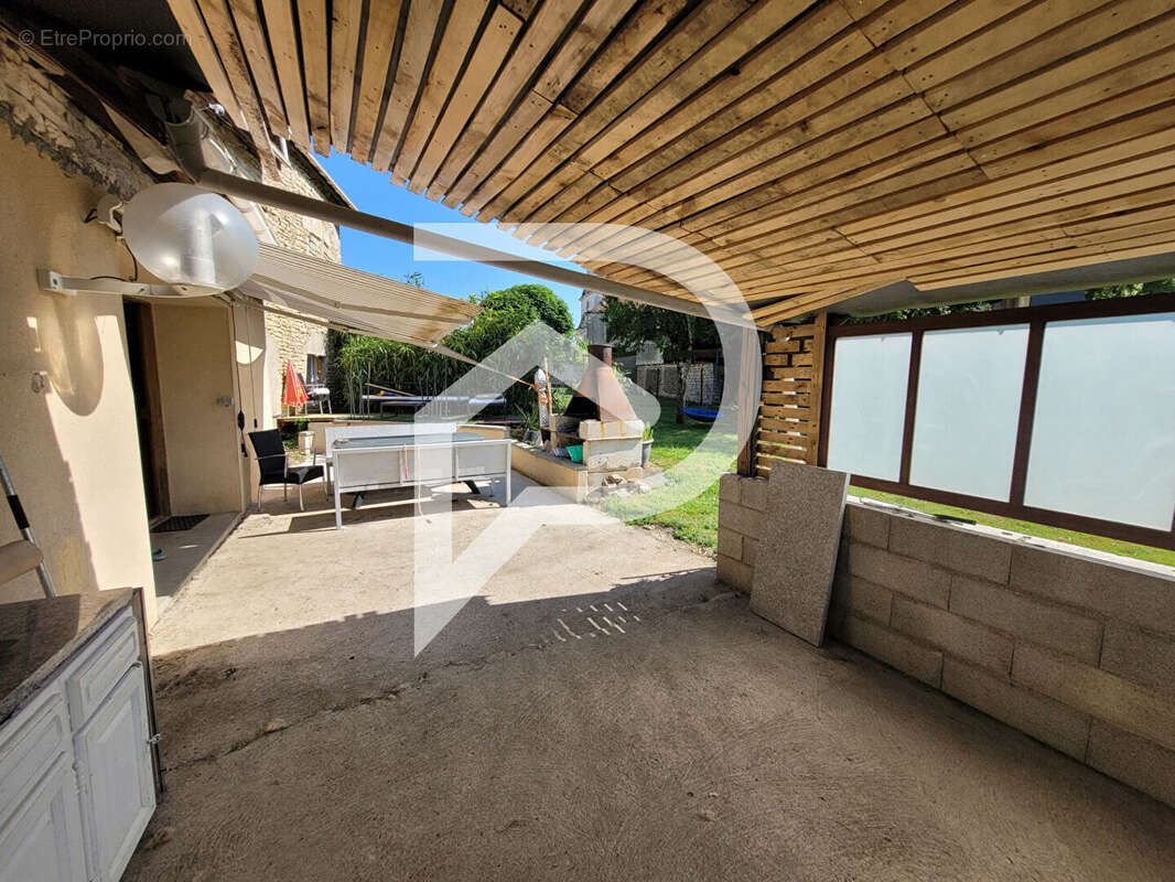 Maison à AUTREVILLE-SUR-LA-RENNE